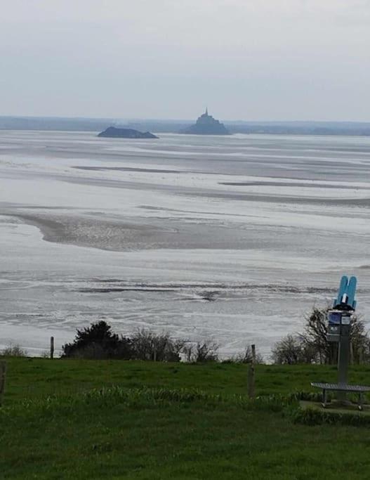 Maison Vue Sur Le Mont Saint Michel Et Sa Baie Champeaux Екстер'єр фото